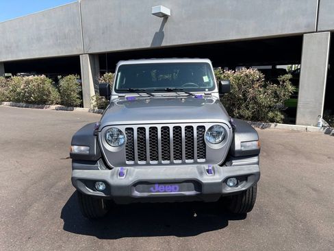 Used 2020 Jeep Gladiator Sport w/ Quick Order Package 24S AWD/4WD image 2