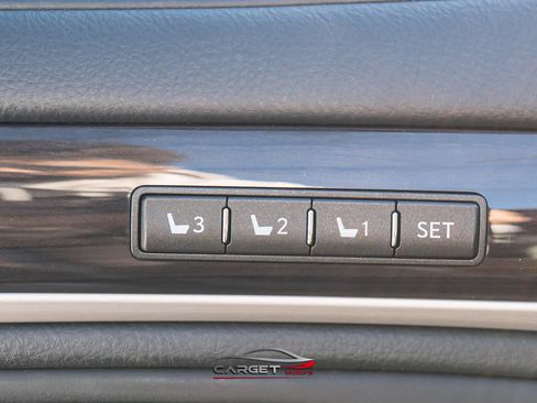 Used 2014 Lexus LS 460 AWD image 41