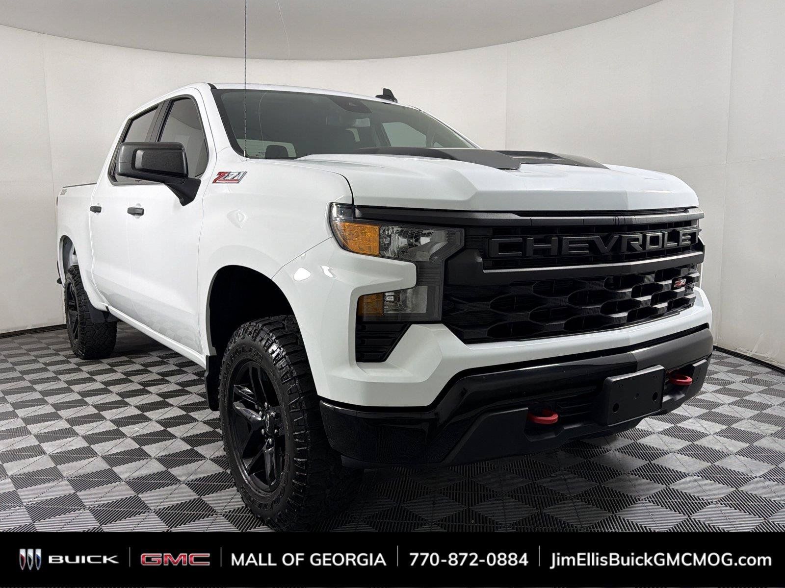 Used 2023 Chevrolet Silverado 1500 Custom Trail Boss w/ LPO, Dark Essentials Package AWD/4WD image 1
