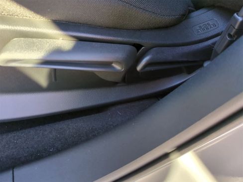 New 2025 Honda HR-V Sport image 18