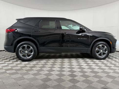 Used 2024 Chevrolet Blazer LT AWD/4WD image 7