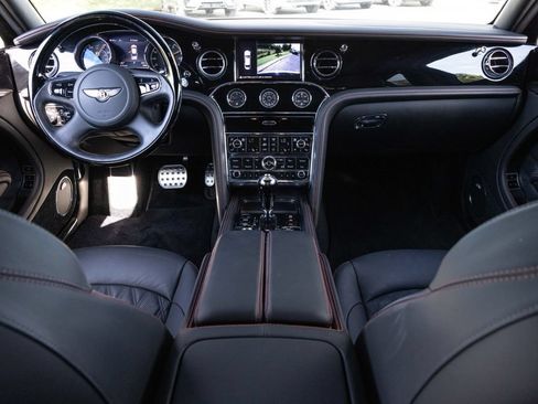 Used 2019 Bentley Mulsanne RWD image 2