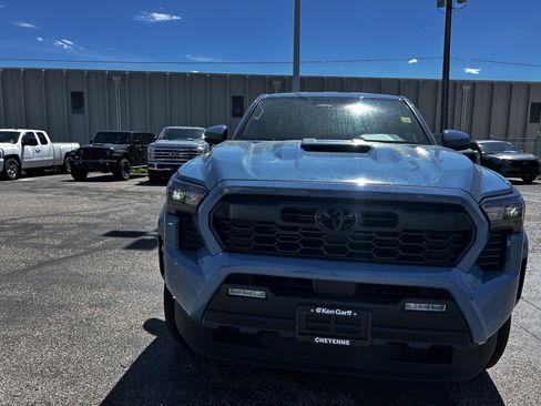 Used 2026 Toyota Tacoma TRD Sport AWD/4WD image 8