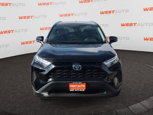 Used 2023 Toyota RAV4 XLE w/ Convenience Package AWD/4WD image 8