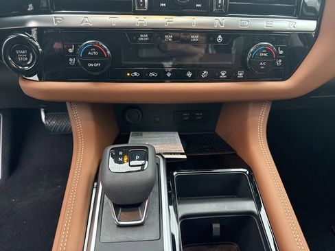 New 2026 Nissan Pathfinder Platinum AWD/4WD image 23