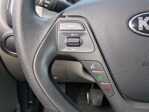 Used 2015 Kia Forte LX image 21
