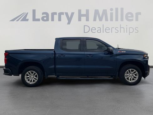 Used 2021 Chevrolet Silverado 1500 RST w/ Convenience Package II AWD/4WD image 6
