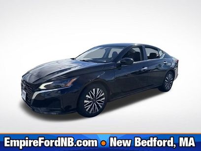 Used 2023 Nissan Altima 2.5 SV