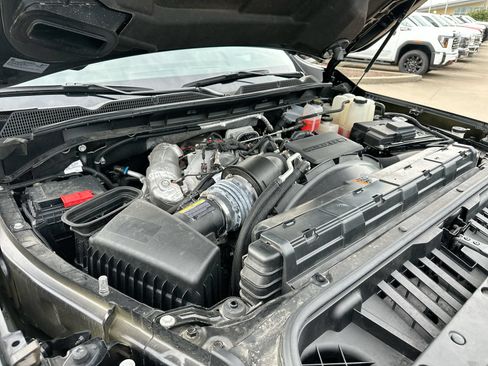 Used 2024 GMC Sierra 2500 AT4X AWD/4WD image 27