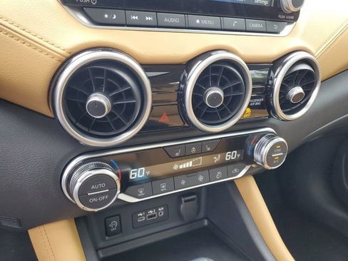 New 2025 Nissan Sentra SV w/ SV Premium Package image 17