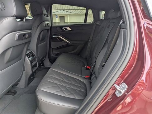 New 2026 BMW X6 xDrive40i image 14