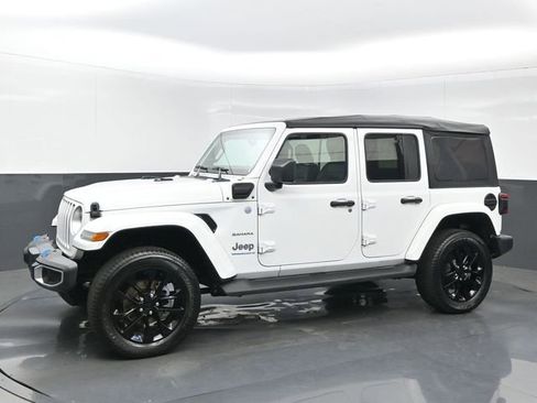 Used 2023 Jeep Wrangler Unlimited Sahara w/ Cold Weather Group AWD/4WD image 2