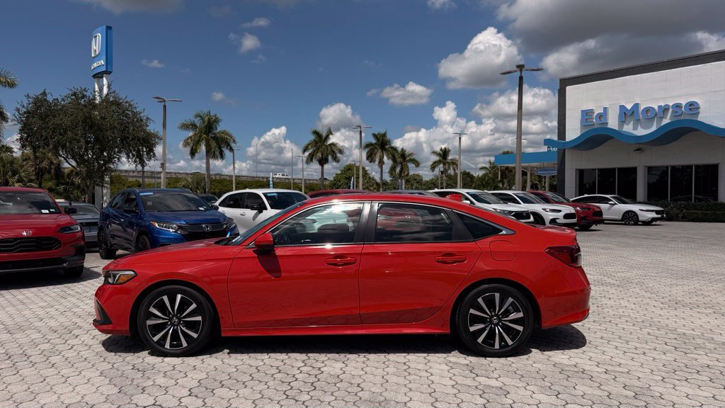 Used 2022 Honda Civic EX image 3