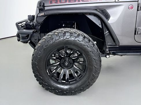 Used 2025 Jeep Wrangler Unlimited Rubicon AWD/4WD image 33