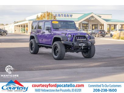 Used 2017 Jeep Wrangler Unlimited Rubicon w/ Cold Weather Group