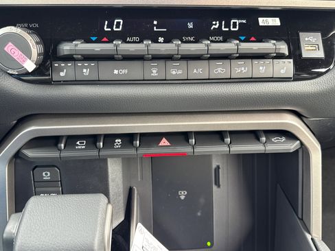 New 2026 Toyota Tundra Limited image 28