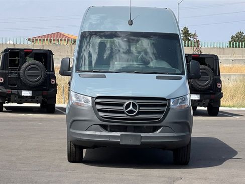 Used 2024 Mercedes-Benz Sprinter 144 Cargo image 8