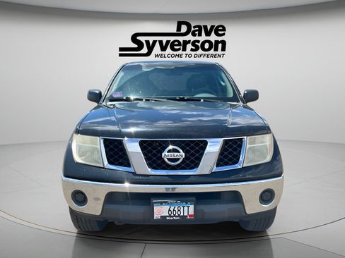 Used 2006 Nissan Frontier SE w/ (P01) Power Pkg AWD/4WD image 2
