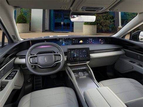 New 2026 Lincoln Nautilus Premier image 9
