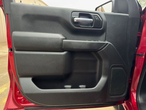 Used 2021 Chevrolet Silverado 1500 Custom image 18