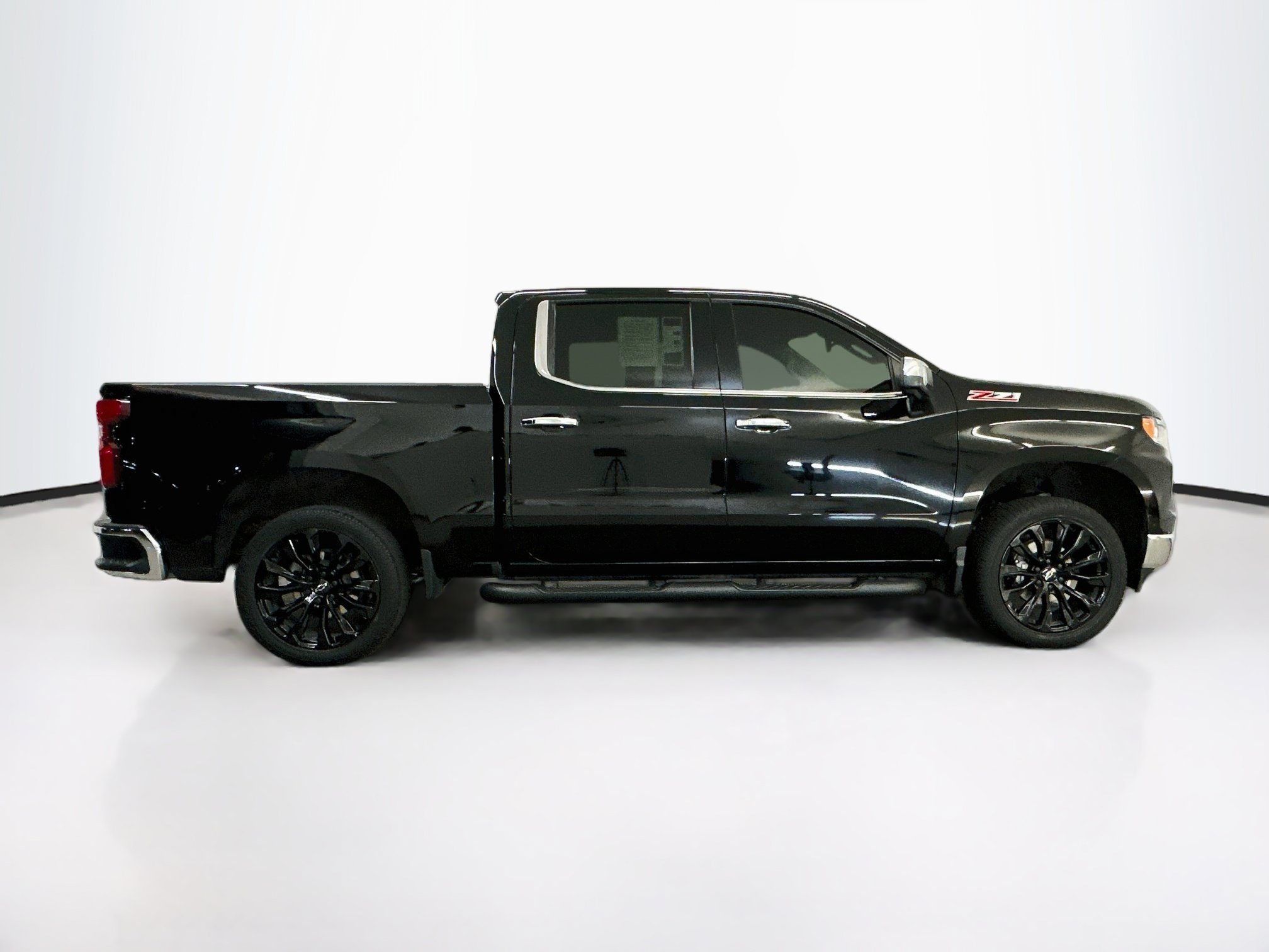 Used 2023 Chevrolet Silverado 1500 LTZ AWD/4WD image 10