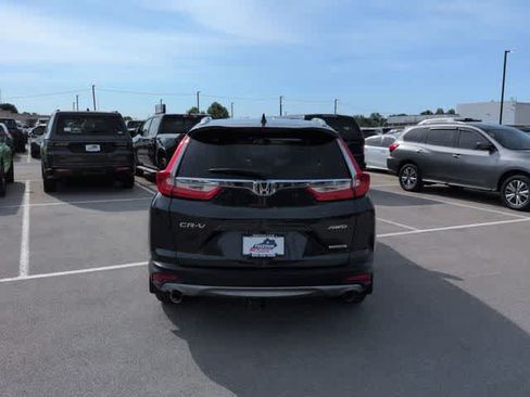 Used 2019 Honda CR-V Touring image 7