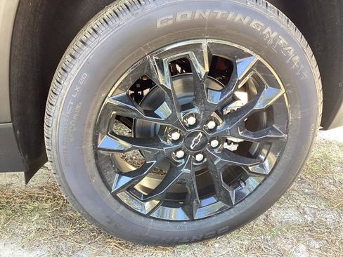 New 2026 Chevrolet Traverse LT w/ Midnight/Sport Edition image 9