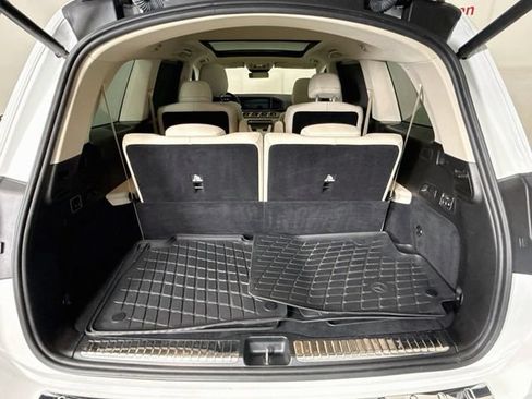 Used 2023 Mercedes-Benz GLS 450 4MATIC image 28