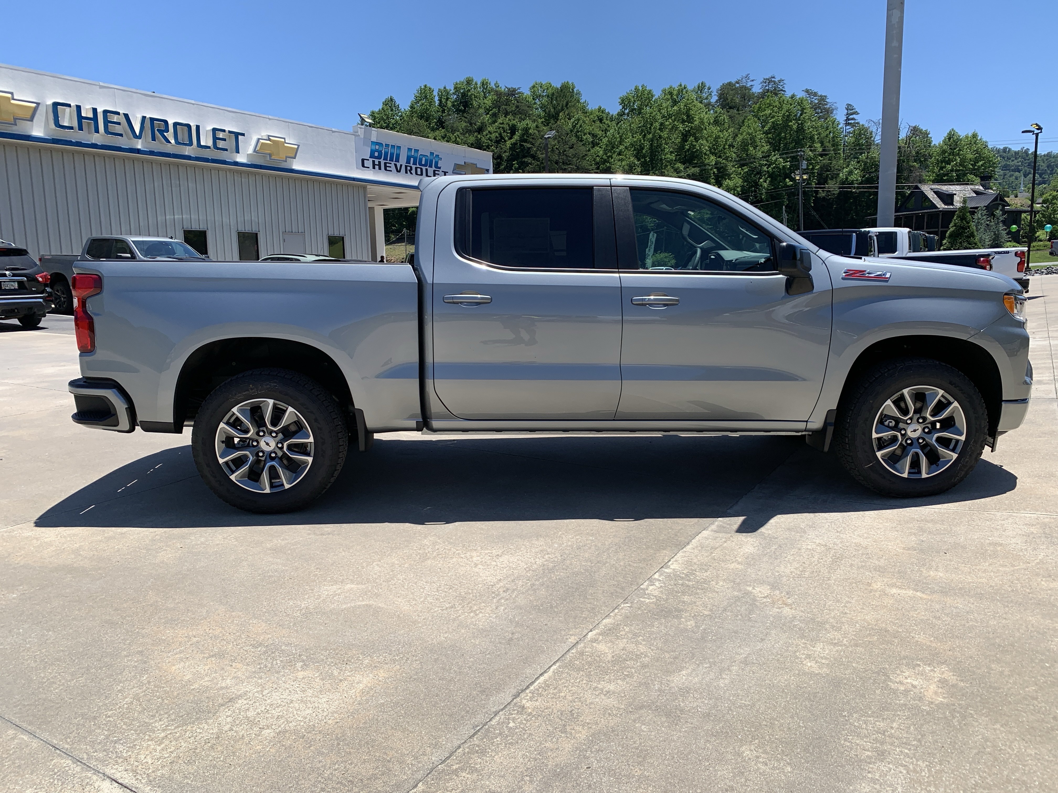 New 2026 Chevrolet Silverado 1500 RST AWD/4WD image 2