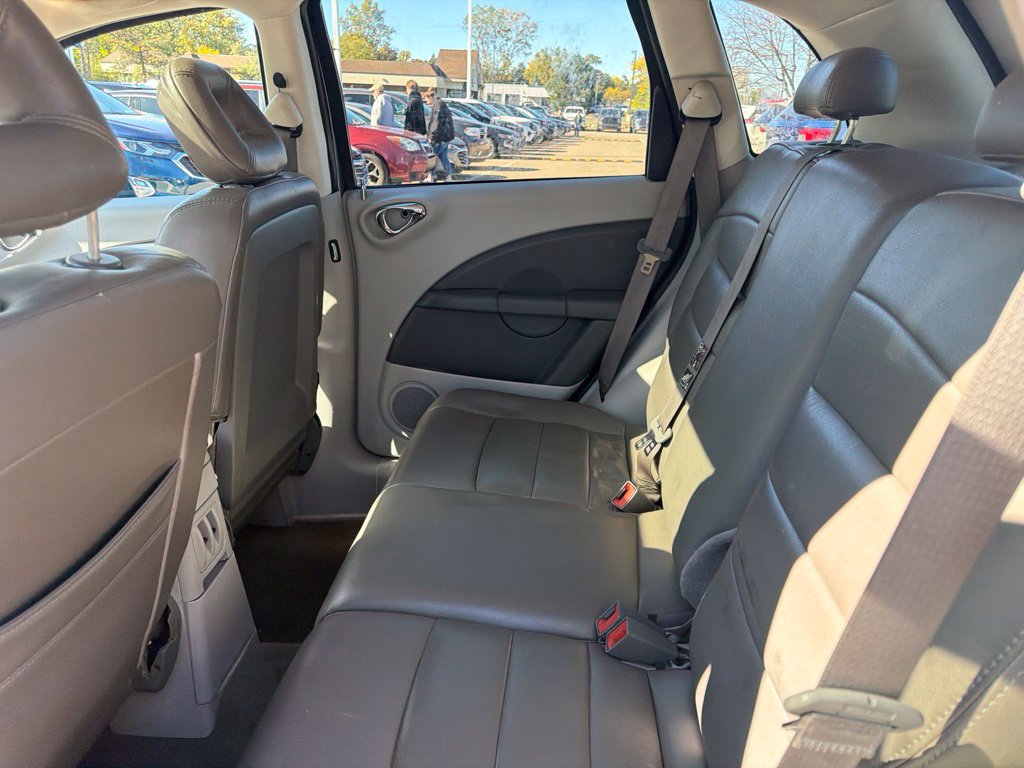 Used 2010 Chrysler PT Cruiser w/ Convenience Group FWD image 10