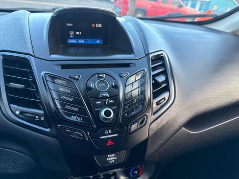 Used 2019 Ford Fiesta SE image 19