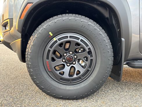 New 2026 Nissan Frontier Pro-X w/ Pro-X Convenience Package image 11