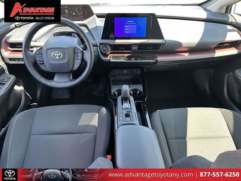 Used 2024 Toyota Prius Prime FWD image 14