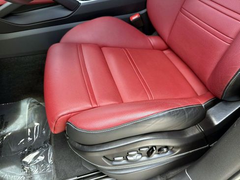 Used 2024 Porsche Cayenne Turbo GT AWD/4WD image 21