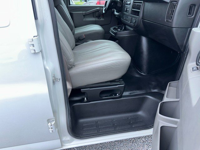 Used 2020 Chevrolet Express 2500 w/ Driver Convenience Package RWD image 30