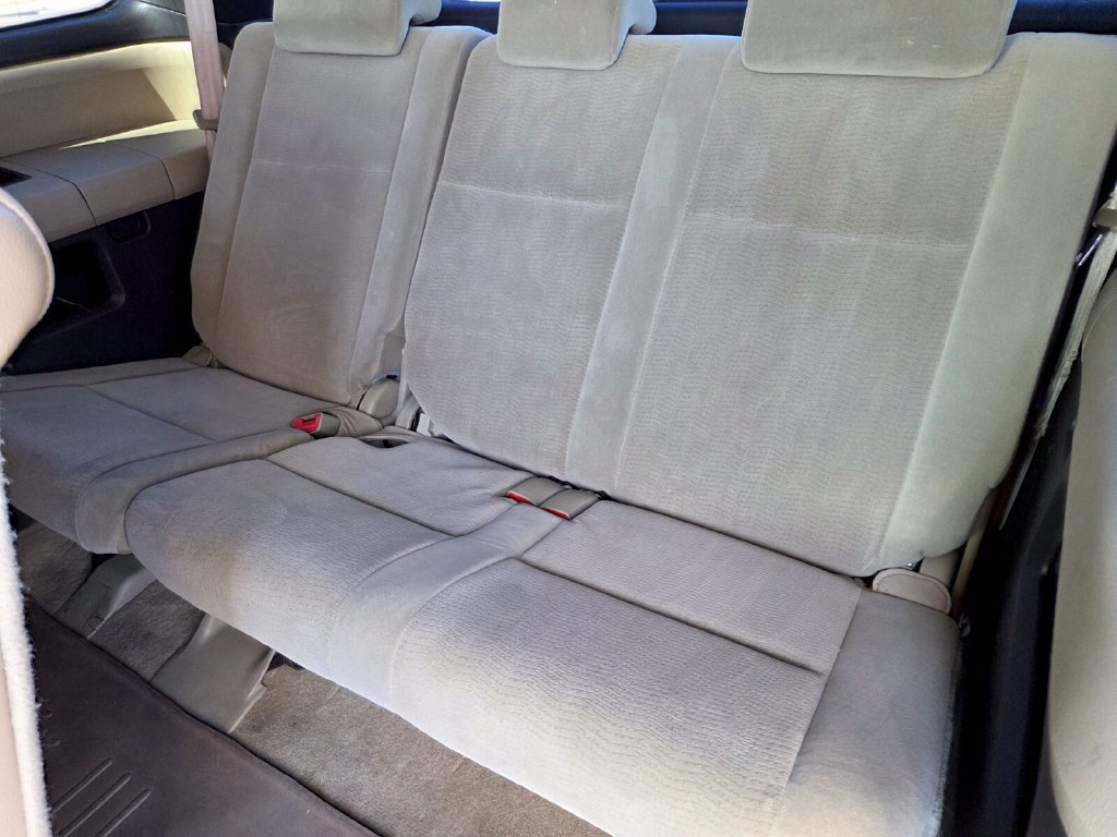Used 2008 Toyota Sequoia SR5 w/ Towing Pkg AWD/4WD image 12