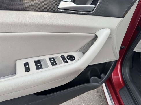 Used 2015 Hyundai Sonata Sport image 13