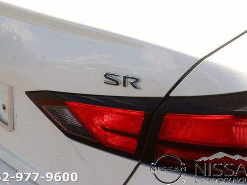 Used 2019 Nissan Altima 2.5 SR FWD image 8