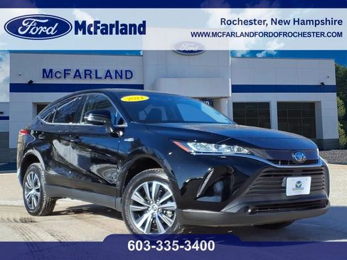 Used 2021 Toyota Venza LE image 1