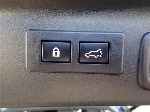 Certified 2025 Subaru Forester Sport image 9