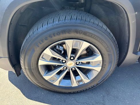Used 2025 Chevrolet Equinox LT FWD image 31