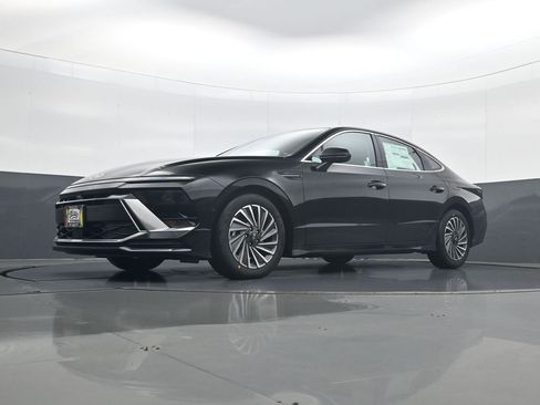 New 2026 Hyundai Sonata Limited image 21