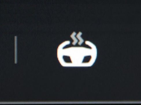 Used 2024 Tesla Cybertruck AWD Crew Cab image 29