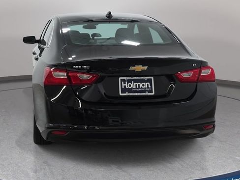 Used 2025 Chevrolet Malibu LT FWD image 7