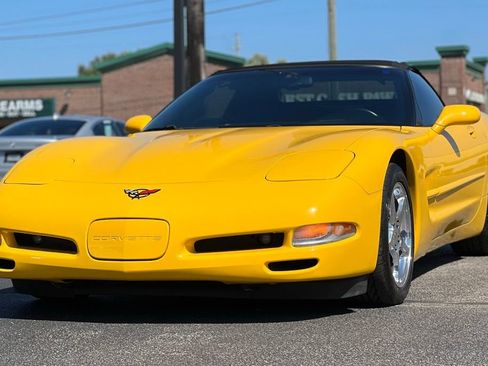 Used 2002 Chevrolet Corvette Convertible w/ Preferred Equipment Group2 image 13