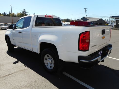 Used 2016 Chevrolet Colorado W/T w/ WT Convenience Package AWD/4WD image 7