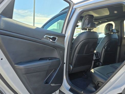Used 2024 Kia Sportage X-Line w/ X-Line Premium Package image 16