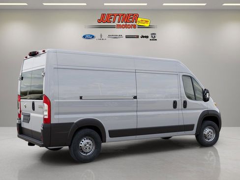 New 2025 RAM ProMaster 2500 w/ Convenience Group image 7
