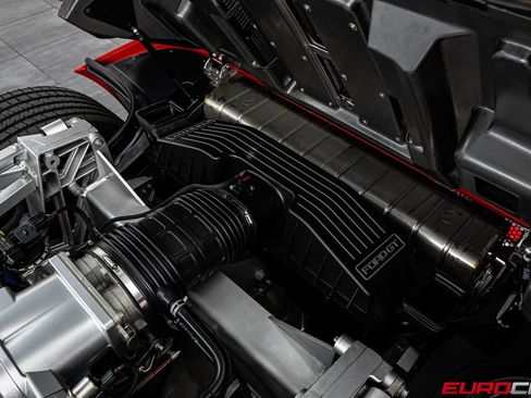 Used 2005 Ford GT RWD image 20