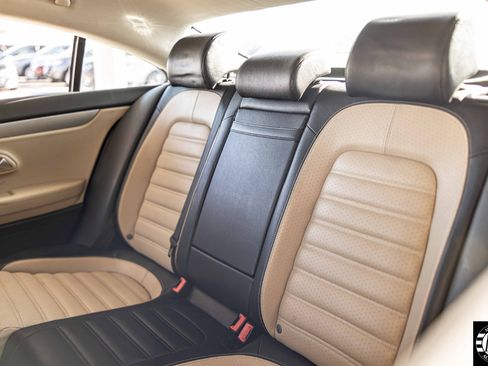 Used 2015 Volkswagen CC R-Line image 29